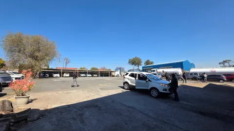 277 Southern Klipriviersberg Rd has a 750m² Warehouse Available For Sale in  Moffat View (14)